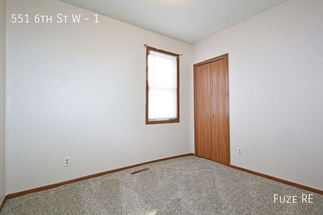 Building Photo - 551 6th St W