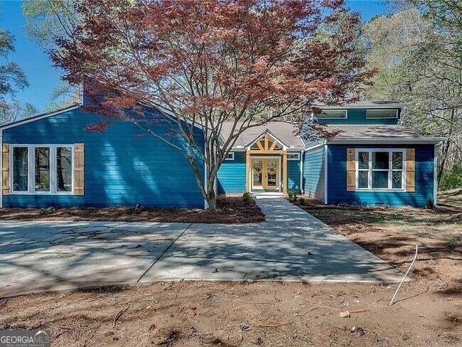 Foto del edificio - 895 Frank Kirk Rd