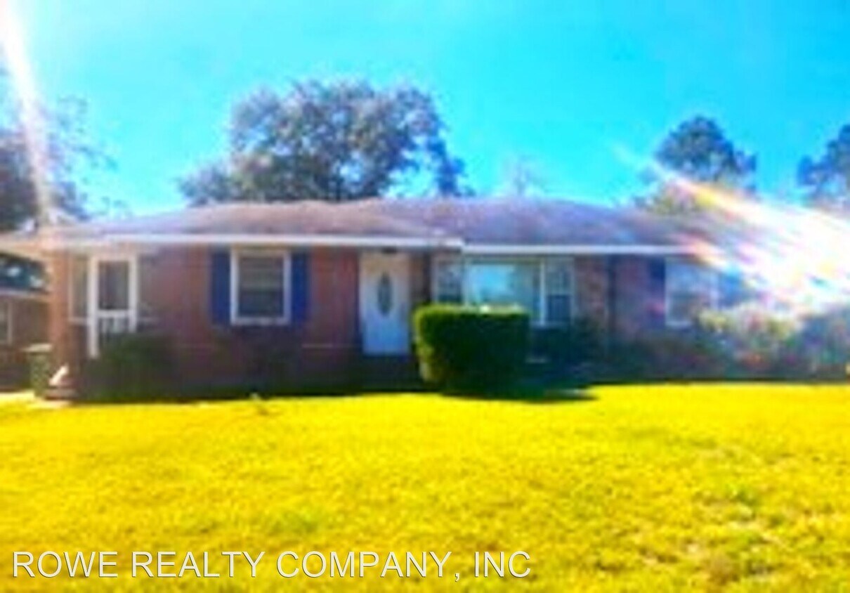 2 br, 1 bath House 4025 ACACIA DRIVE House Rental in Columbus, GA