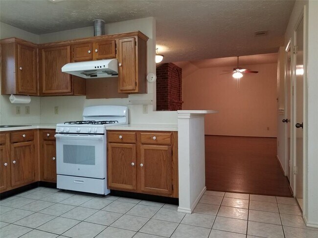 Building Photo - 12118 Southmeadow Dr