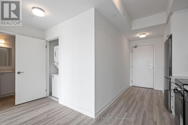 Building Photo - 51 Clarington Blvd