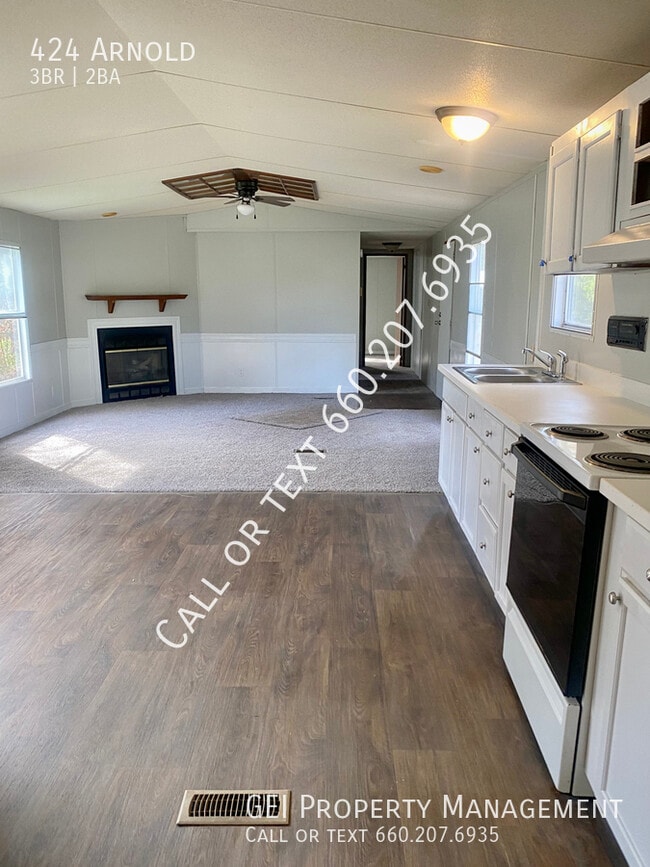 Building Photo - 424 Arnold-