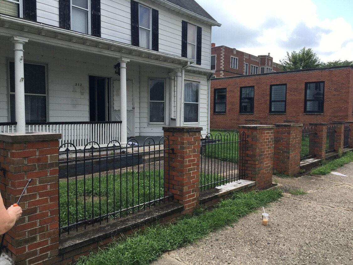 Primary Photo - 512 S Court St