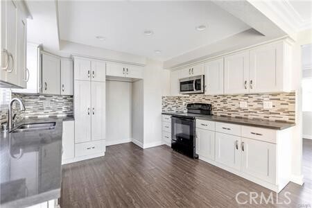 Foto del edificio - 16531 Le Grande Ln