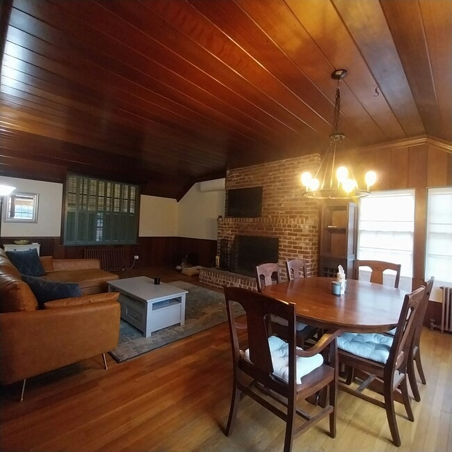 Building Photo - 3226 Pilgrim Ct