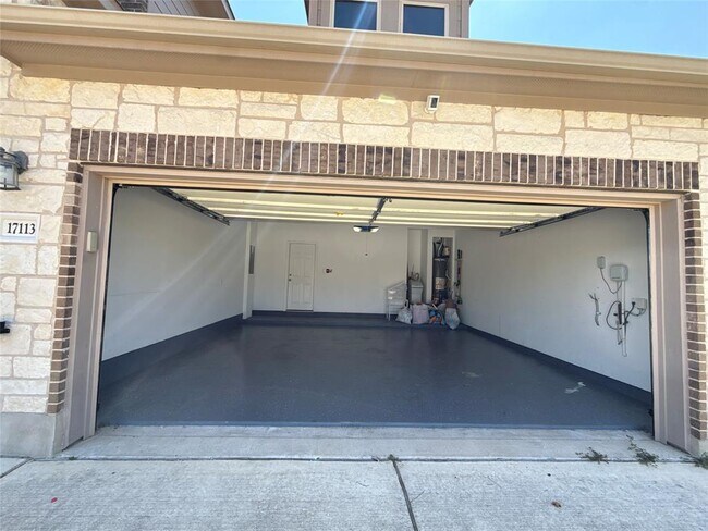Foto del edificio - 17113 Antioch Ave