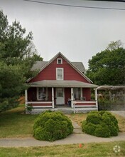 Building Photo - 814 S Main St