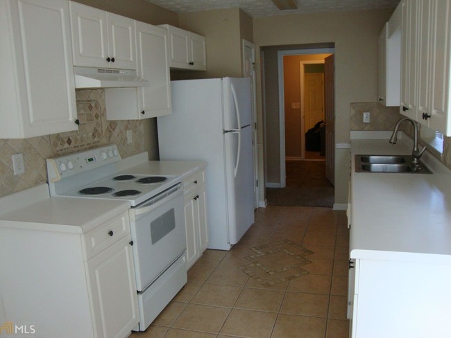 Building Photo - 229 Cambridge Dr