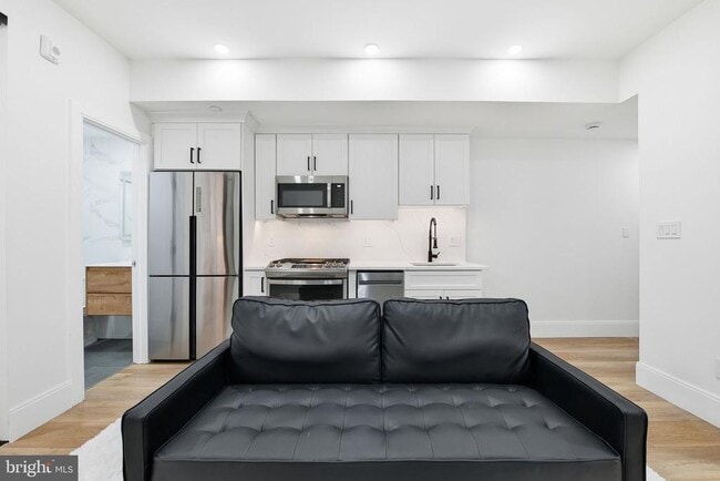 Foto del edificio - 1714 Euclid St NW