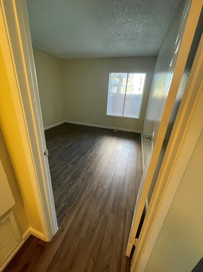 2281 Hurley Way Unit 1, Sacramento, CA 95825 2281 Hurley Way