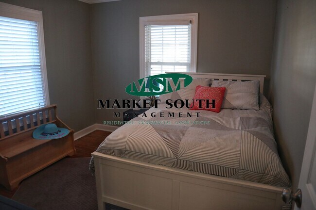 Foto del edificio - CUTE AND COZY THREE BEDROOM