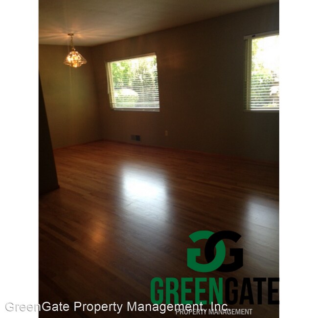 Building Photo - 3 br, 2 bath House - 404 Woodrow Ave