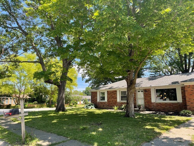 Photo - WEST LAFAYETTE....ALL UTILITIES INCLUDED & FULLY FURNISHED House