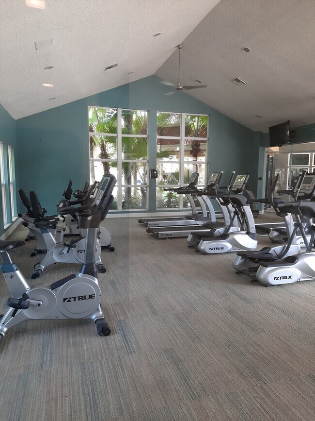 Foto del edificio - 5580 Baywater Dr