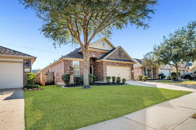 Foto del edificio - Beautiful one-story home in desirable Imperial Oaks Park, backing to a peaceful greenbelt with no...