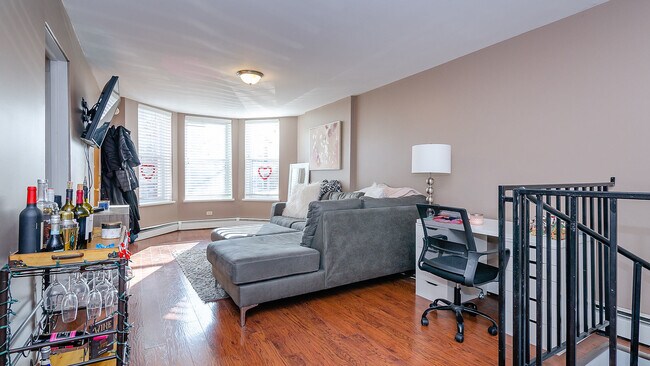 Foto del edificio - 3210 S Princeton Ave