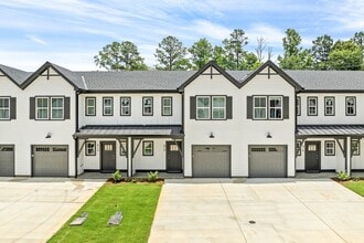 Building Photo - 914 Winslow Ct