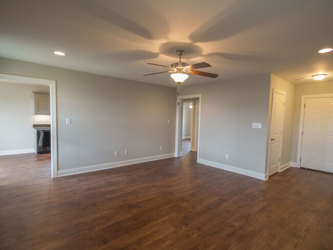 Building Photo - Athens City Schools and GREAT Location