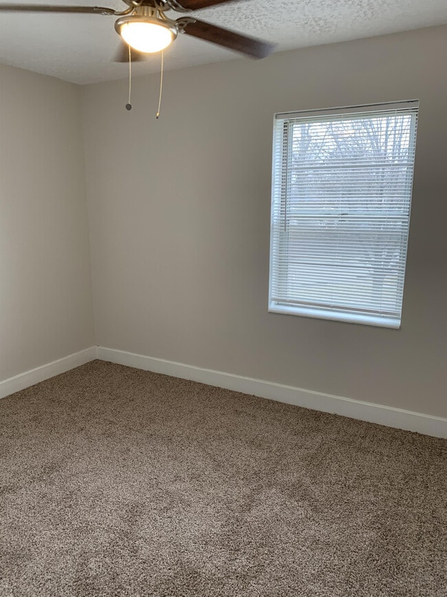 Building Photo - 1335 Claranette Ct
