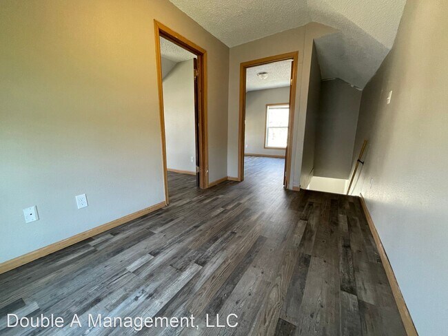 Building Photo - 3 br, 1 bath House - 214 Cottage Grove Ave.