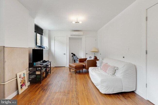Foto del edificio - 2321 Fitzwater St
