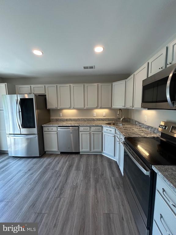 Building Photo - 606 Gunpowder Ct