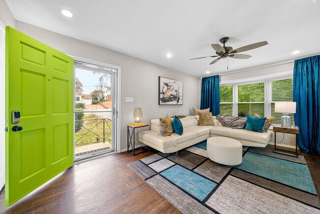 Foto del edificio - 5076 Fairmont Rd SE