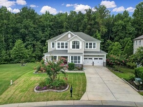 Building Photo - 2114 Clarion Dr
