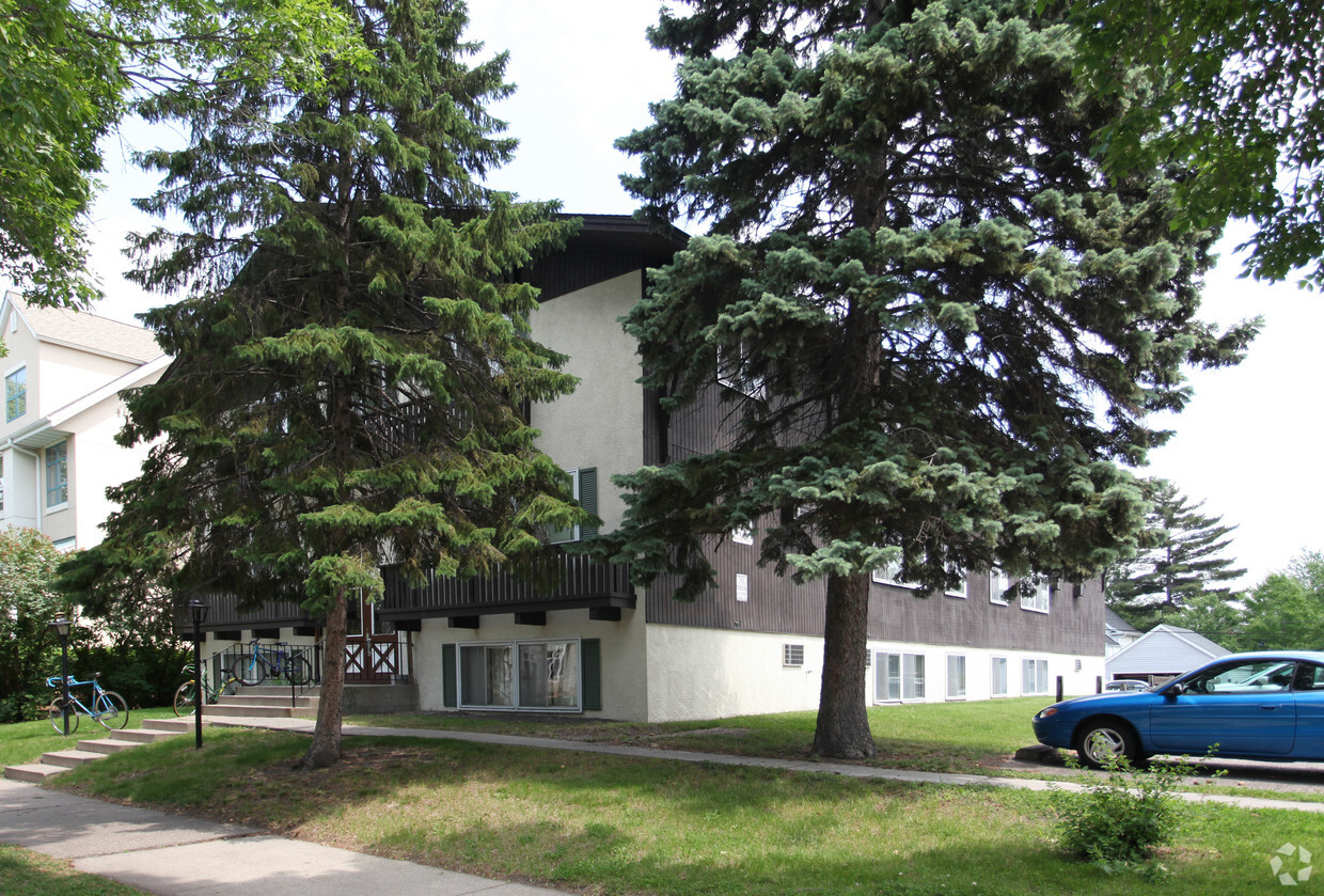Building Photo - Alpen Haus