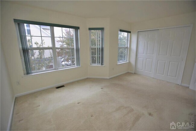 Foto del edificio - 1603 Blossom Cir