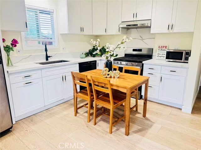 Building Photo - 3270 N Rancho La Carlota Rd