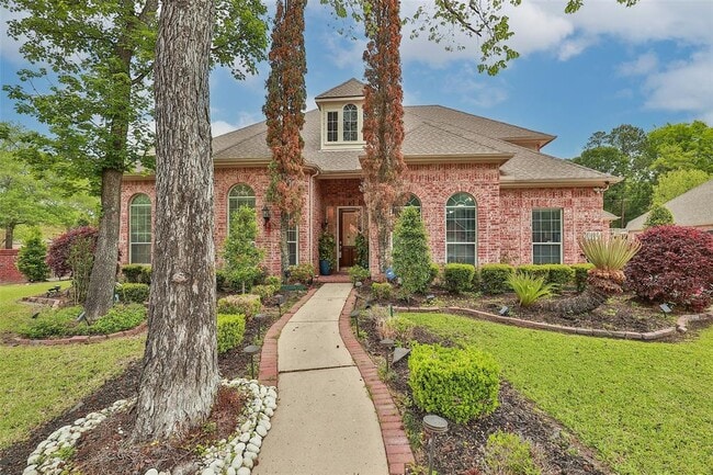 Building Photo - 5526 Darschelle Dr