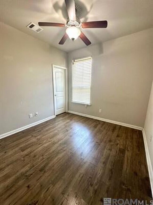 Foto del edificio - 39356 Legacy Lake Dr