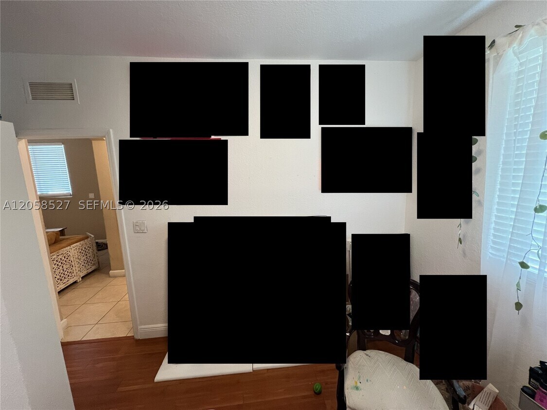 Foto del edificio - 1535 SE 26th St
