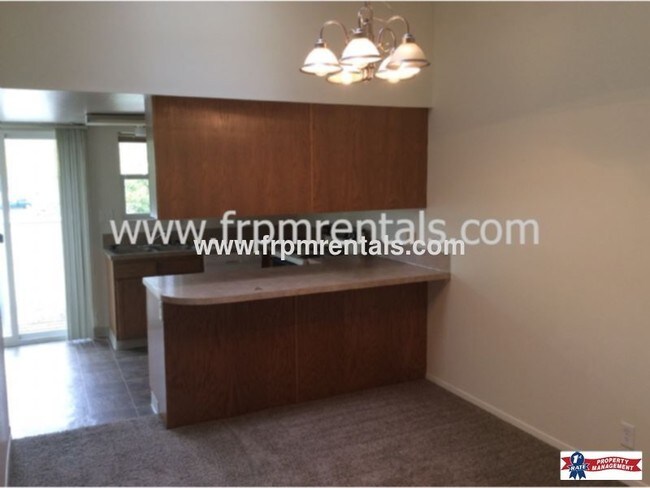 Foto del edificio - 1480 N Hartman St