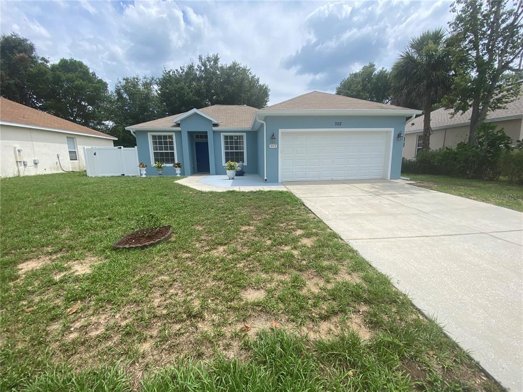 Foto principal - 302 Bluff Pass Dr