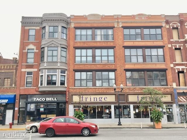 Building Photo - 3 br, 2 bath  - 1431 N Milwaukee Ave