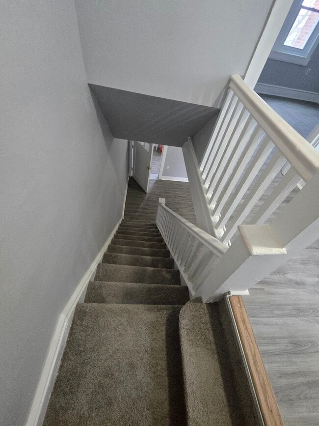 Building Photo - 71 Theodore St