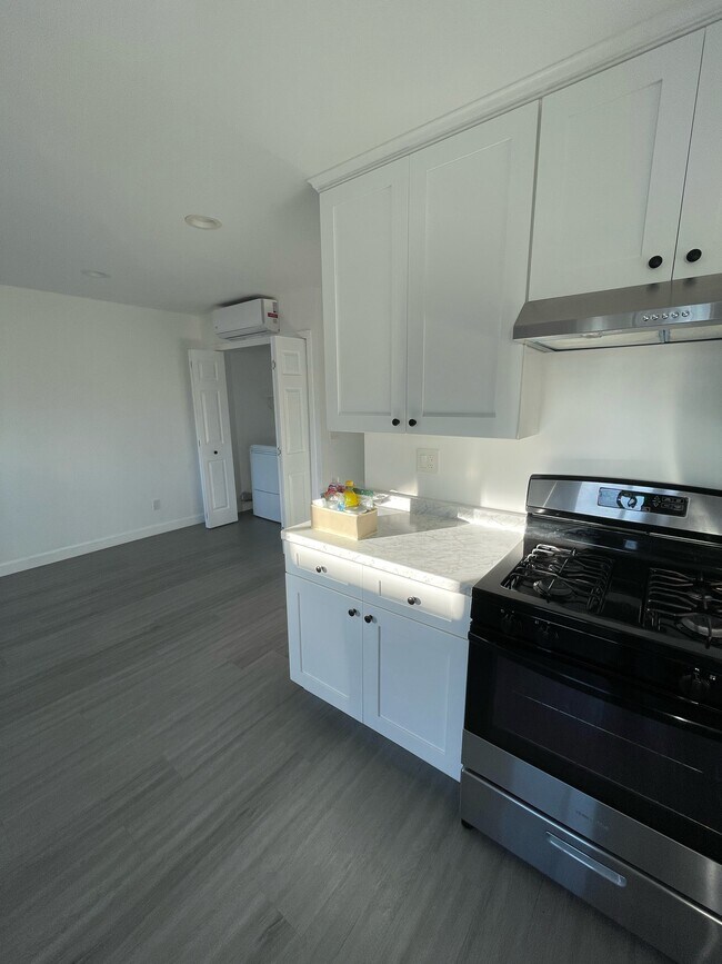 Foto del edificio - 265 E 69th Way