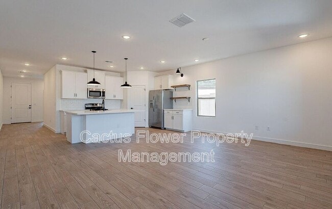 Foto del edificio - 3056 W Bent Tree Dr