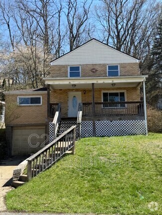 Building Photo - 121 MacFarlane Dr