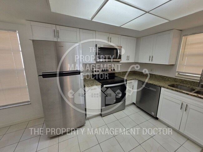 Foto del edificio - 1617 Crossridge Dr