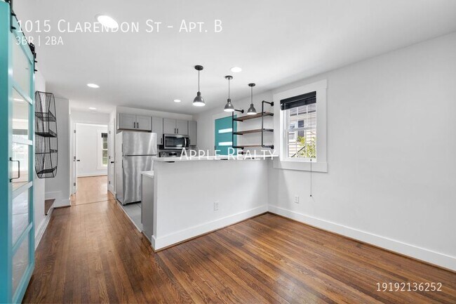 Foto del edificio - 1015 Clarendon St