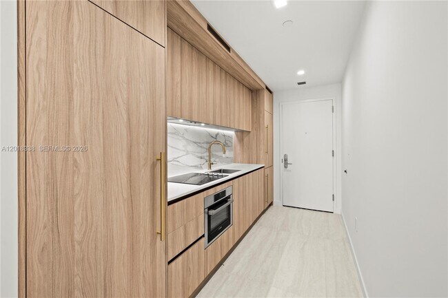 Foto del edificio - 77 SE 5th St