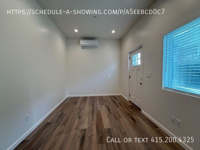 Foto del edificio - Two Bedroom Apartment in Watsonville ~ Cal...