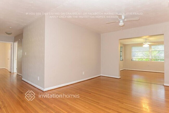 Foto del edificio - 2359 Eastwood Dr