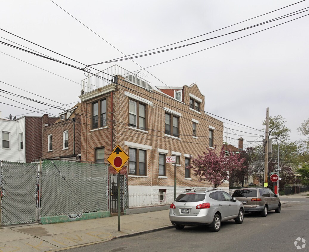 Foto del edificio - 216 Arlington Ave