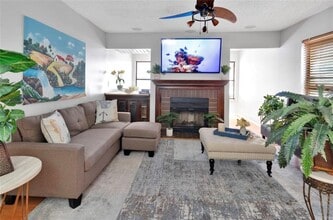 Building Photo - 2411 Huntingdon Chase