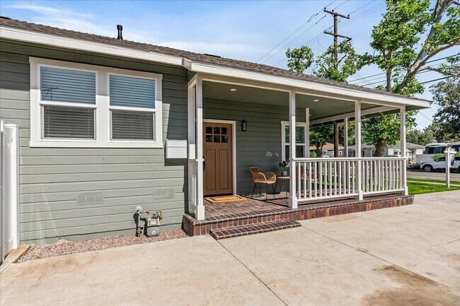 Foto del edificio - 1043 E Palmyra Ave