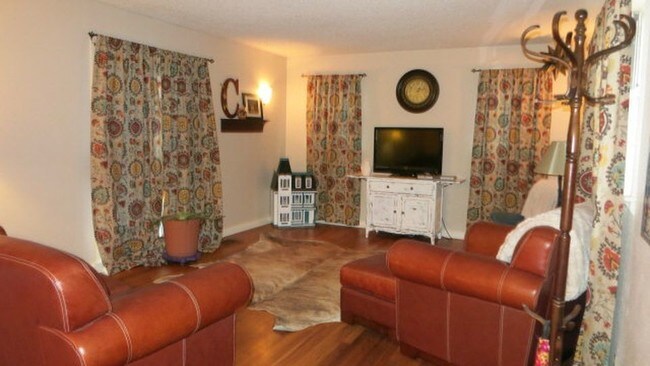 Foto del edificio - 1109 E 14th St